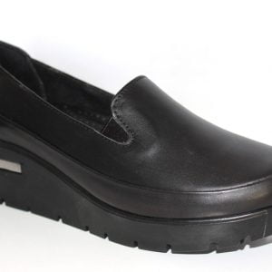 Туфлі чорного кольору з натуральної шкіри