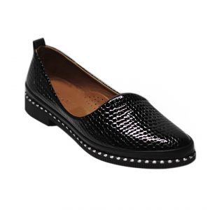Туфлі чорного кольору у стилі “рептилія”