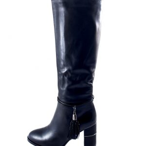 Жіночі зимові шкіряні чоботи чорного кольору на натуральному хутрі